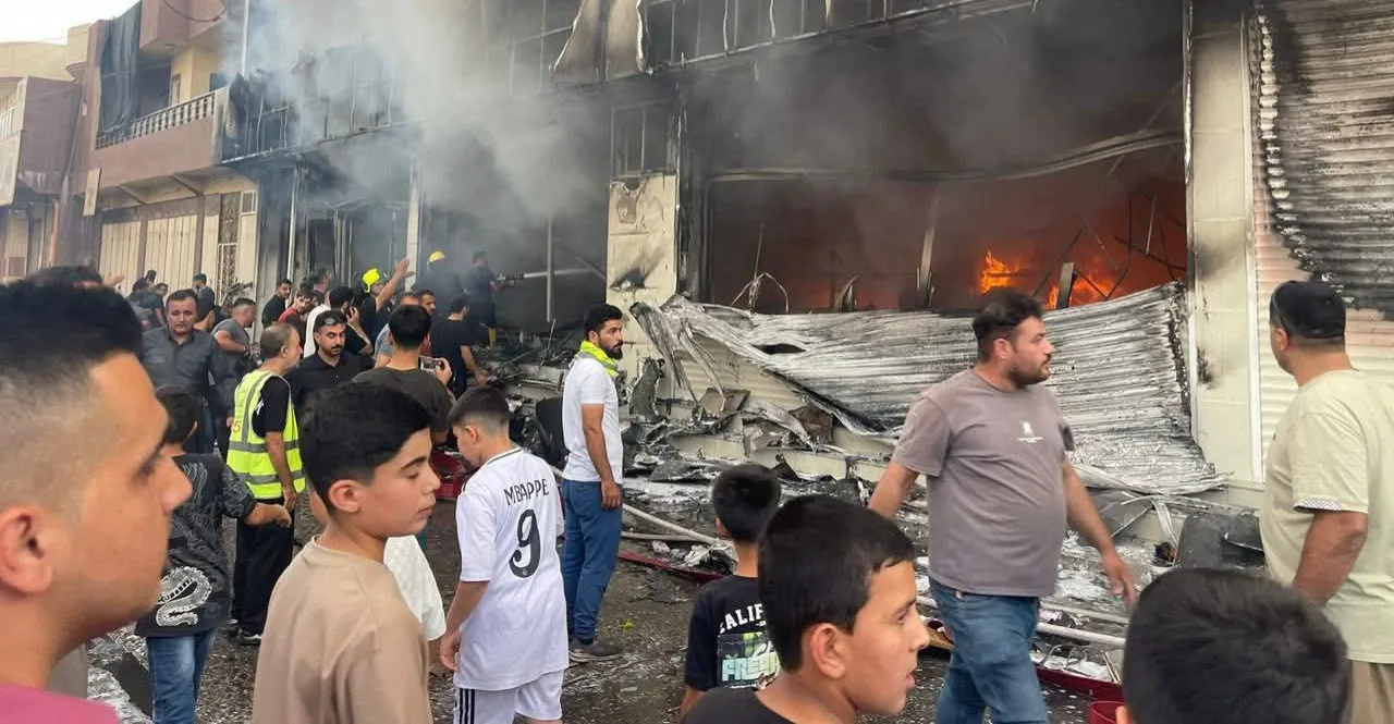 السليمانية.. حريق يأتي على سوق كلار (صور وفيديو)