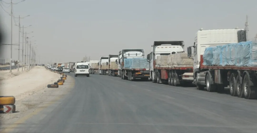 آلاف البضائع الإيرانية تتكدس في منفذ مهران بسبب قيود عراقية