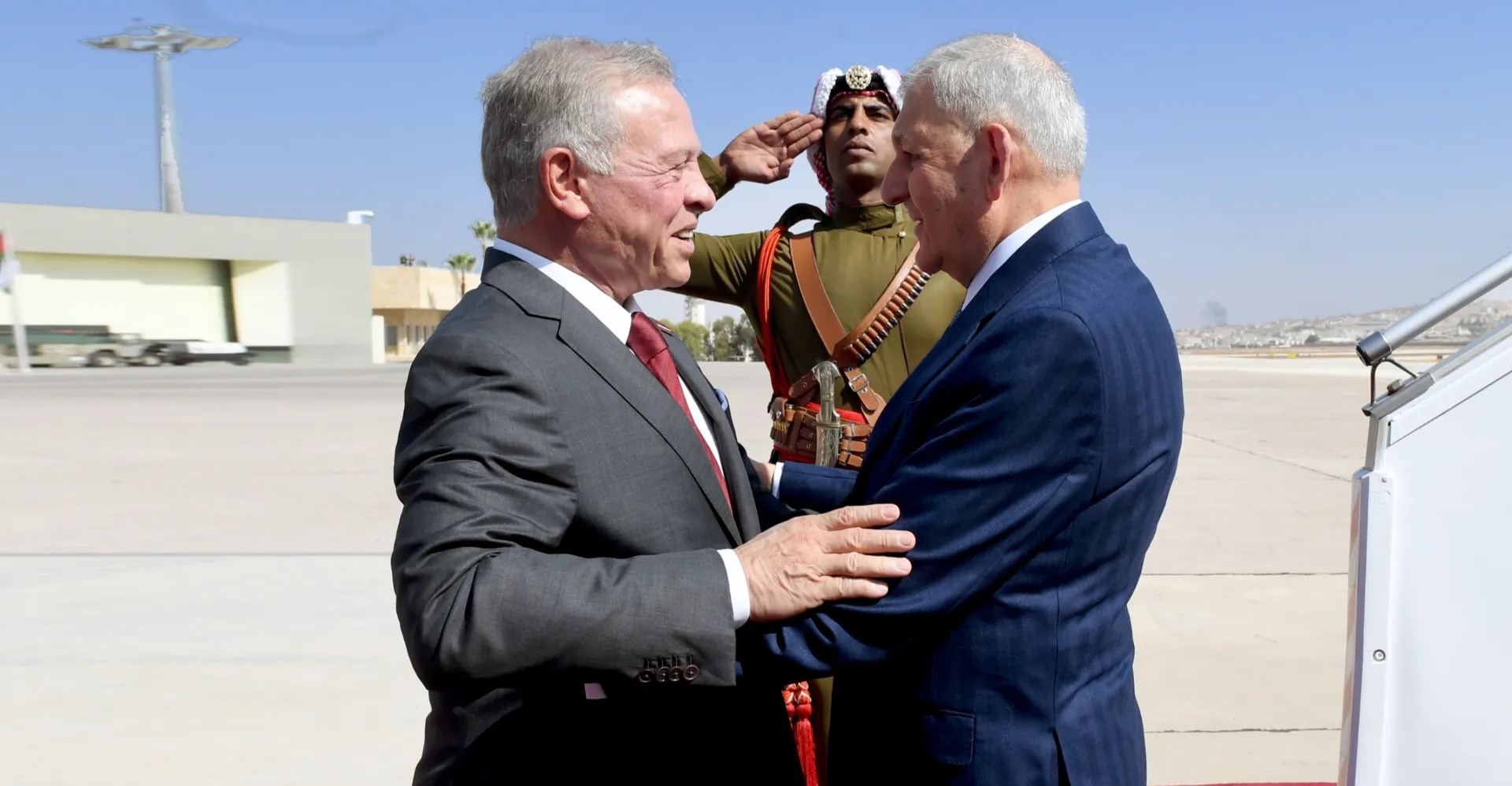 رئيس الجمهورية العراقية يصل إلى عمان في زيارة رسمية