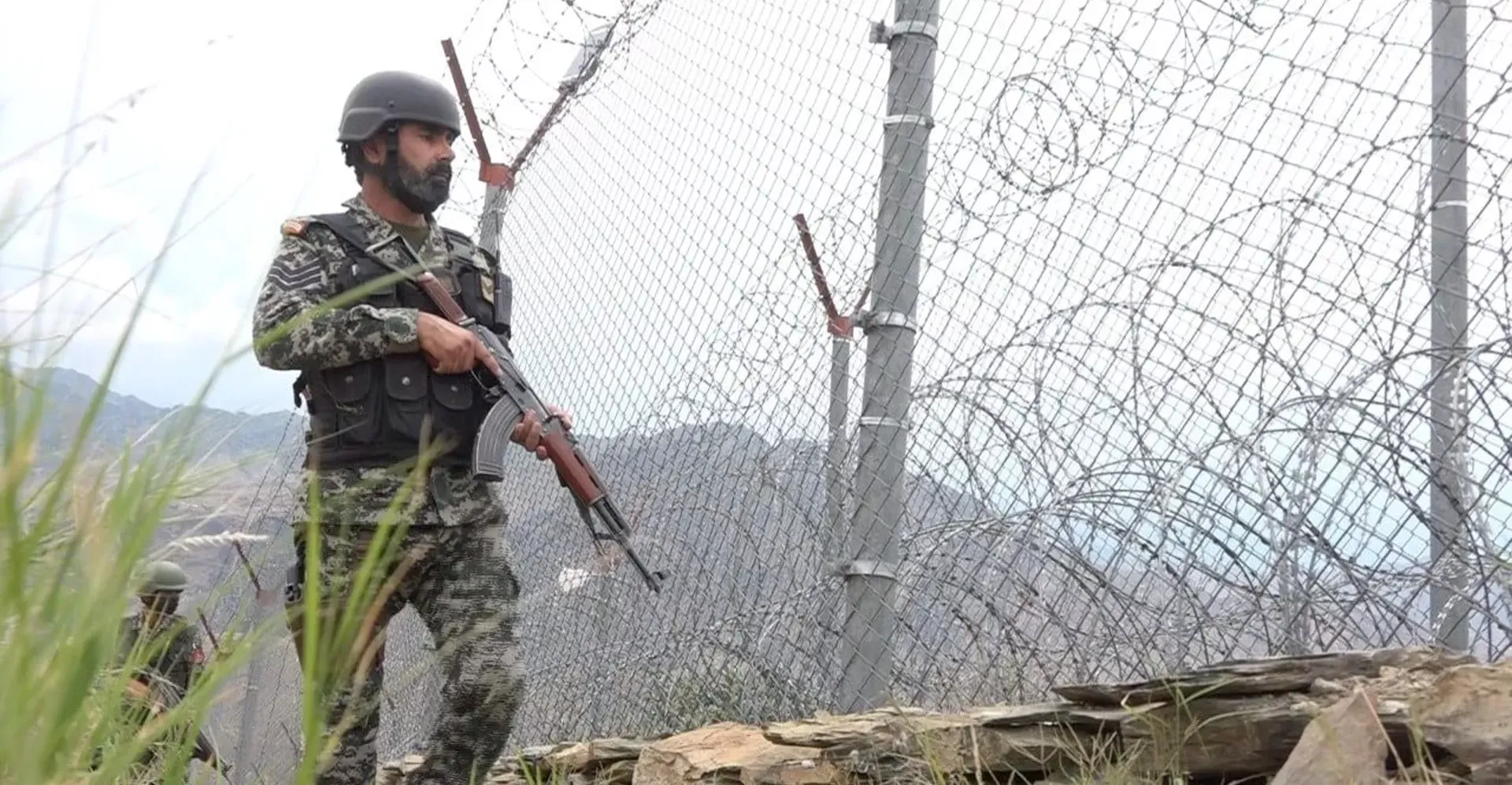 باكستان تعلن فشل المفاوضات مع أفغانستان وتتوعد بالرد لحماية شعبها