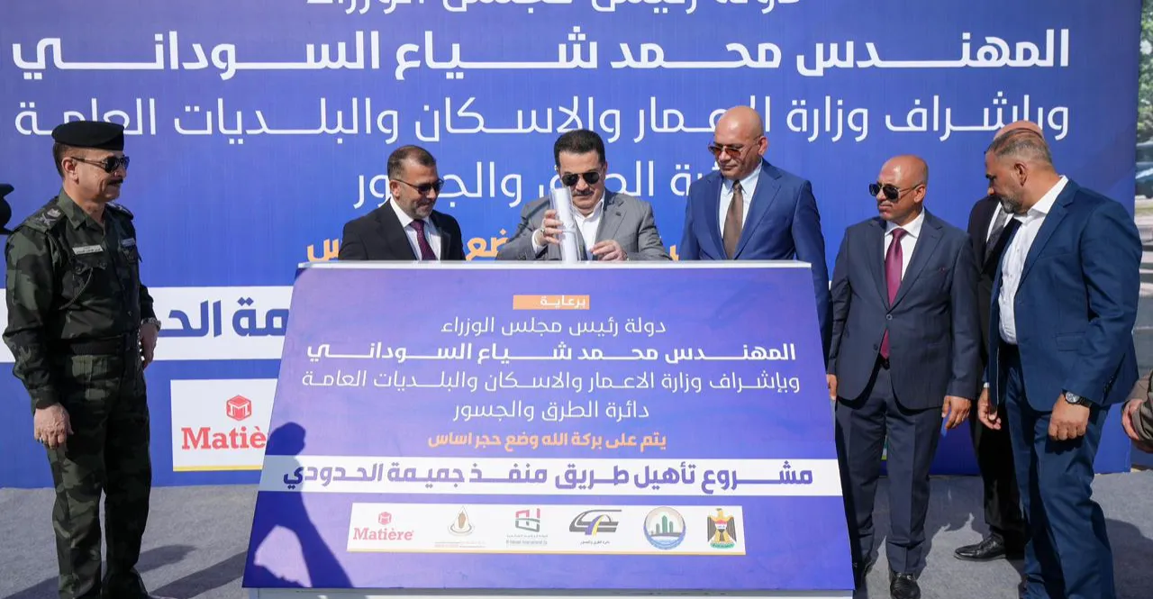 السوداني يصل المثنى ويُدشن عدداً من المشاريع أبرزها تأهيل طريق منفذ الجميمة مع السعودية