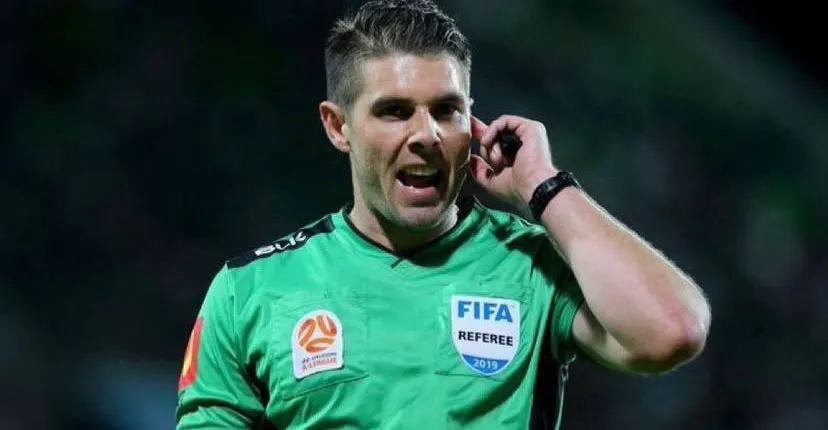 صافرة أسترالية تقود مواجهة العراق والإمارات في تصفيات المونديال