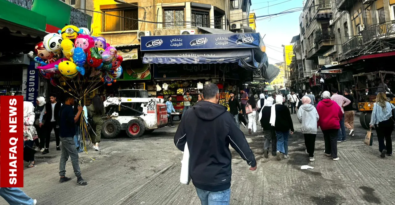 "سوق التنابل" في دمشق.. خضار مقشّرة للكسالى تعكس تحولات المجتمع (صور)