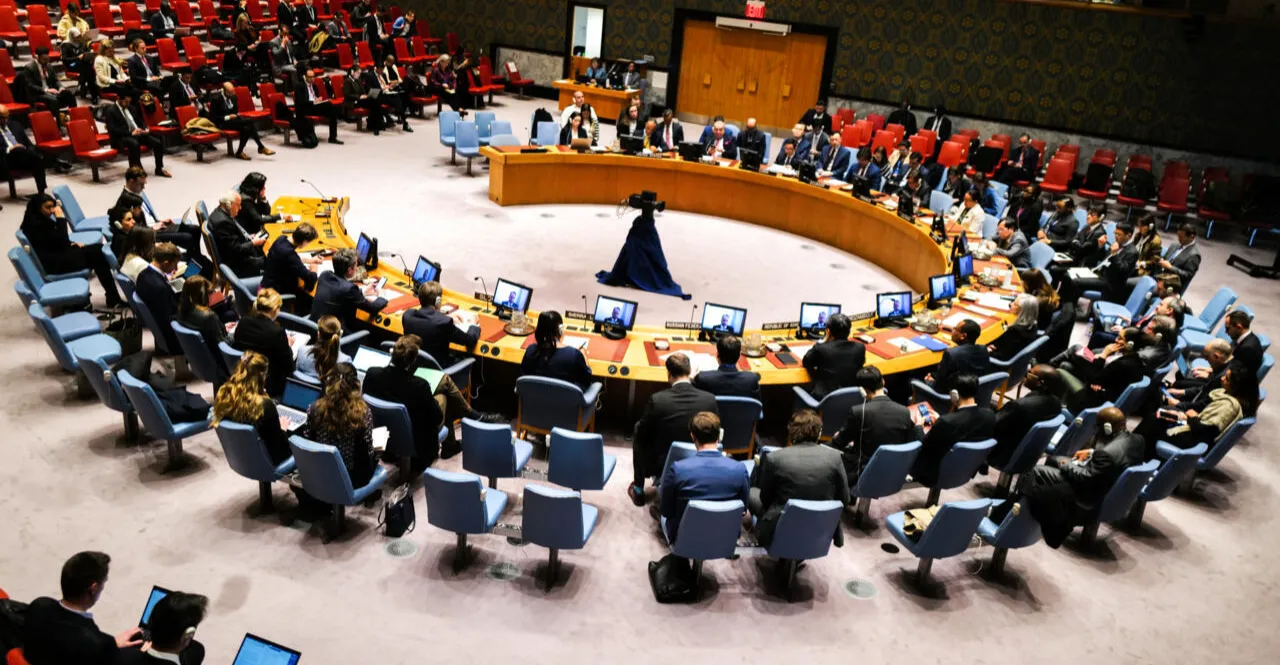 اليوم..مجلس الأمن يصوت على قرار شطب اسمي الشرع وخطاب من قائمة العقوبات