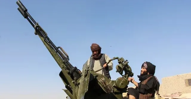 مقتل وإصابة 11 أفغانياً بإطلاق نار على الحدود مع باكستان