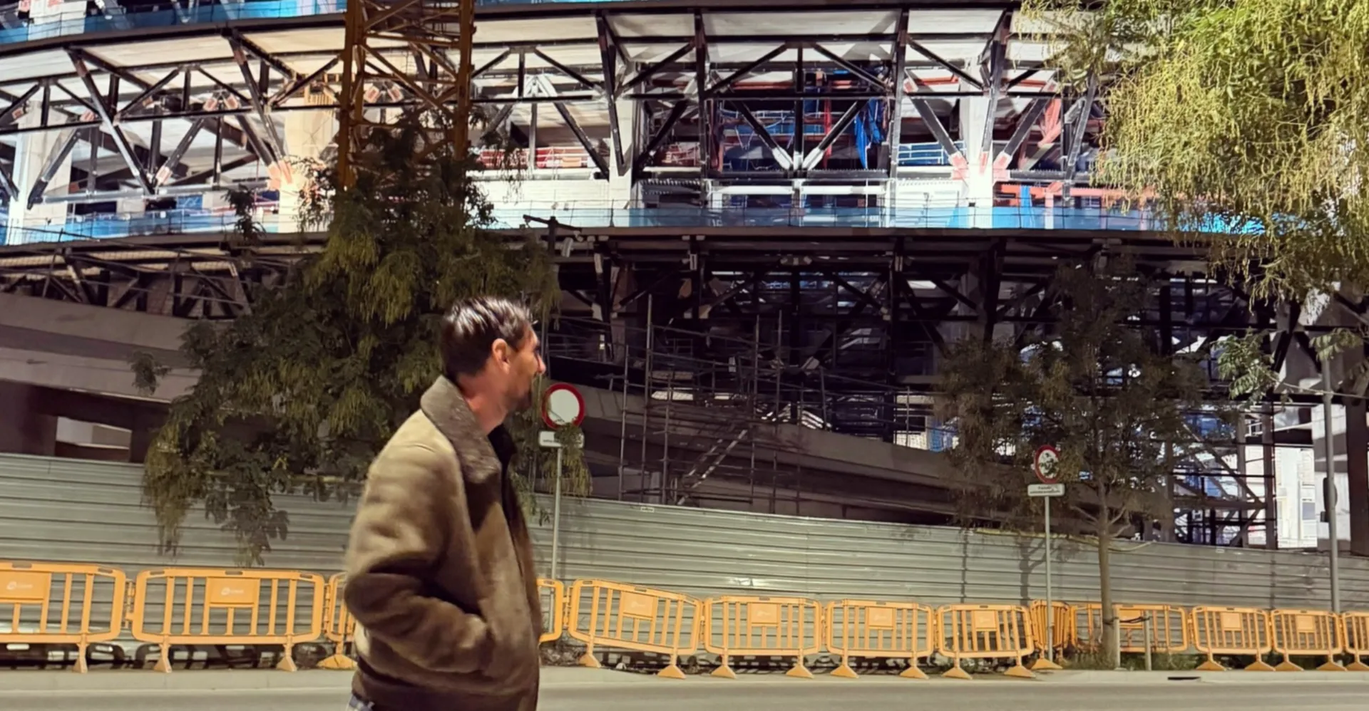 دون علم برشلونة.. كيف دخل ميسي إلى ملعب كامب نو؟