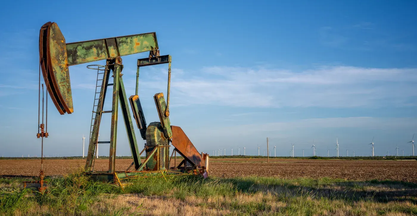 US reopening forecast boosts jet fuel surge