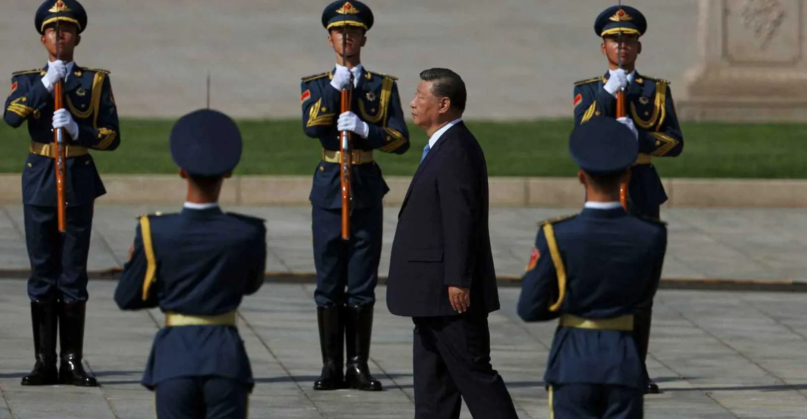 حملة تطهير تهز الجيش الصيني مع تسارع سباق التسلح النووي