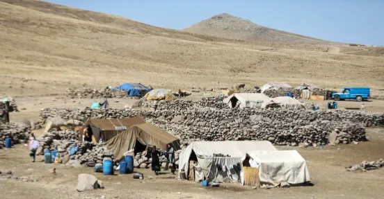 كرمانشاه.. رحلة شاقة وحياة حلوة: الهجرة الموسمية القديمة للعشائر وسط برودة الخريف