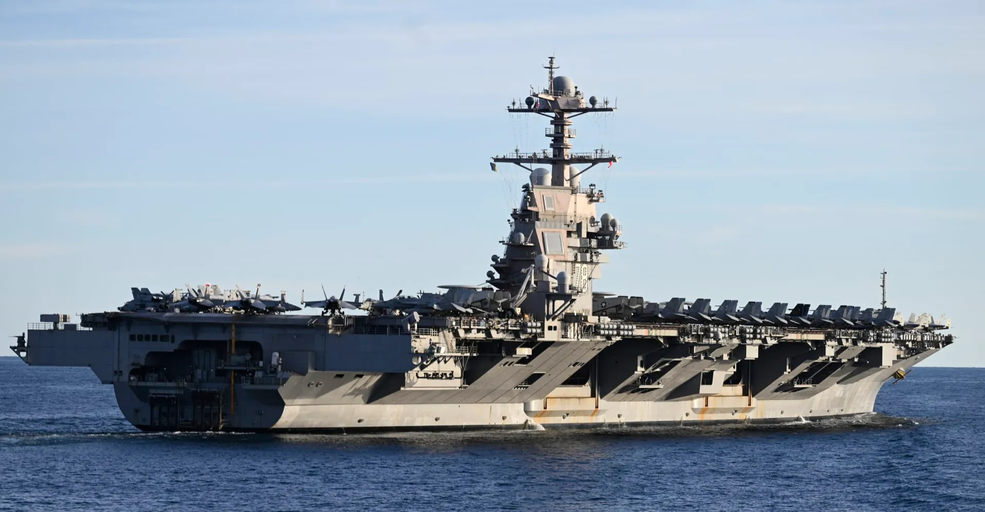 اجتماعات مكثفة بالبيت الأبيض وترمب يلمح لاتخاذ قرار عسكري في فنزويلا