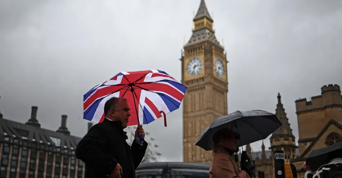 بريطانيا تتجه لتقييد دعم طالبي اللجوء وتشديد شروط الإقامة