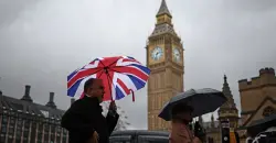 بريطانيا تتجه لتقييد دعم طالبي اللجوء وتشديد شروط الإقامة