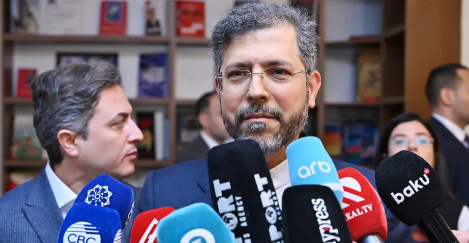 خطيب زاده: المفاوضات مع أميركا ليست نزيهة ولا محايدة