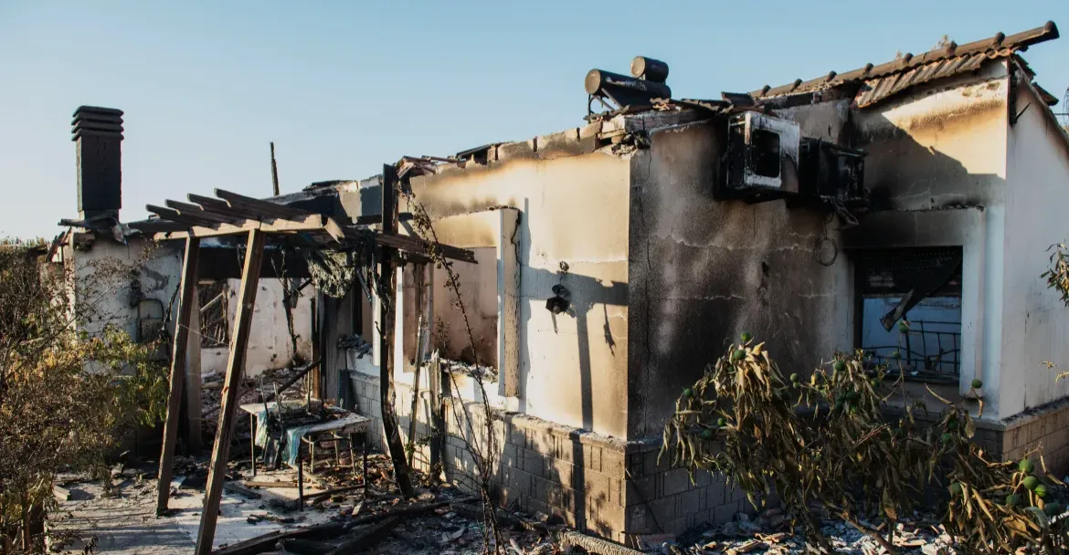 حريق مروع ينهي حياة سيدة محبة للحيوانات وقططها الثلاثين في تركيا