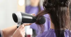 كيف يؤثر الهواء الساخن لمجفف الشعر على قوة ومرونة شعرك؟
