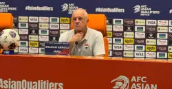 مدرب المنتخب العراقي يطالب الجماهير بدور اللاعب الثاني عشر في المباراة "الحاسمة"