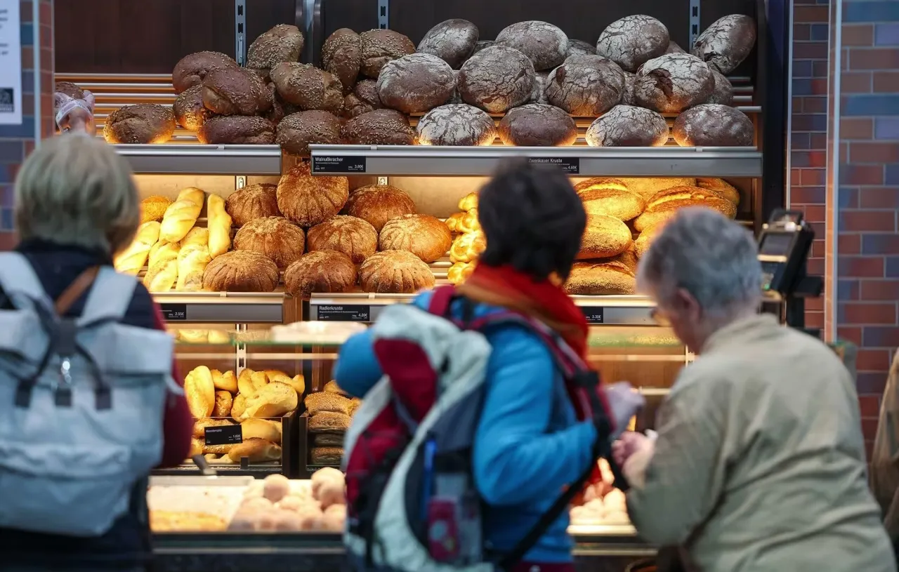 ئەڕا ئەڵمانیایەیل ئویشن خاسترین نان دیریمن و لە چە هاوشیوەی کوردن؟