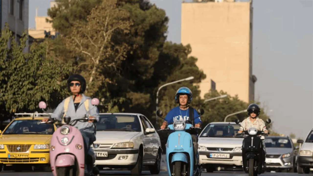 ئیران وە فەرمی ری وە ژنەیل دەێد مووڵەت رانین ماتووڕسکڵ دەرکەن