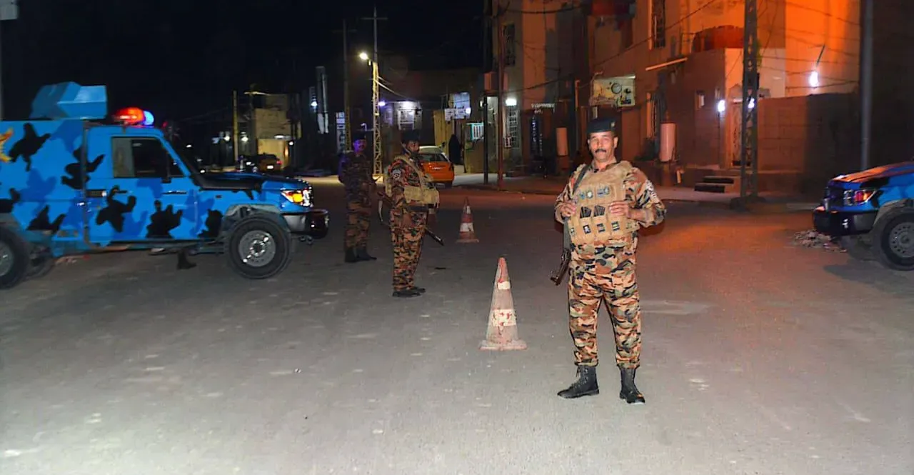 تەقەکردن سەختیگ ناوەین هیزەیل ئەمنی و چەکدارەیلیگ لە باکوور بەسرە (ڤیدیۆ)