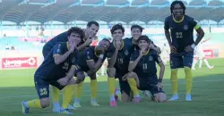 اعتداء جماهيري على فريق الحسين خلال مباراتهم أمام الرمادي (فيديو)