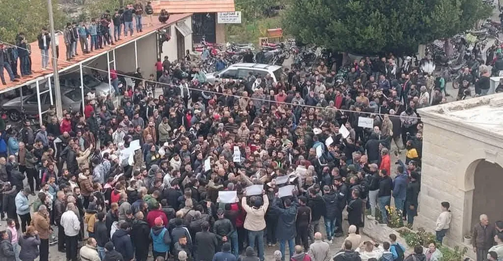 Unprecedented Syria protests as Alawites call for protection and federalism