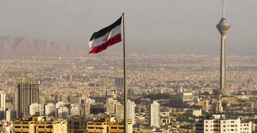 طهران بين أكثر مدن العالم تلوثاً.. والهواء النقي لا يزور سكانها إلا 6 أيام في العام