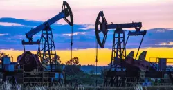 Oil slides on Ukraine–Russia truce hopes