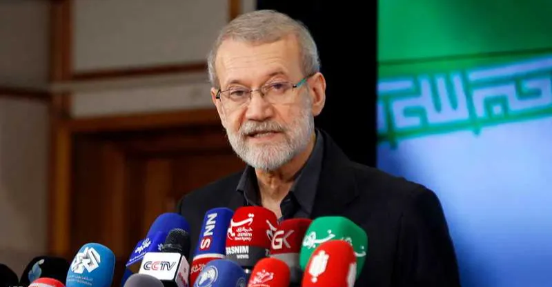 لاريجاني يهاجم فكرة تدمير النووي الإيراني: غير ناضجة وغبية