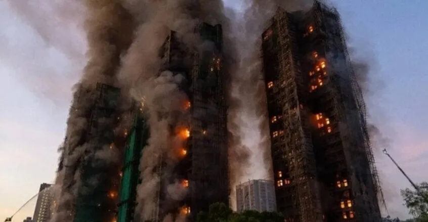 حريق هونغ كونغ.. 128 قتيلاً و200 مفقود