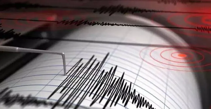 هزة أرضية بقوة 4.4 درجة تضرب هرمزجان الإيرانية