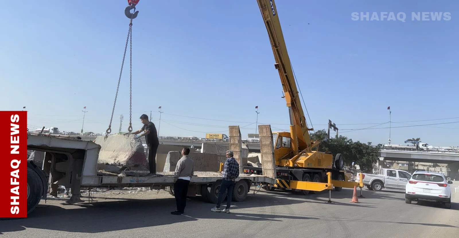 للحد من التلوث.. غلق موقع وسط بغداد بالكامل لمنع رمي وحرق النفايات (صور)