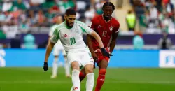 كأس العرب.. الجزائر تتعادل مع السودان بعشرة لاعبين