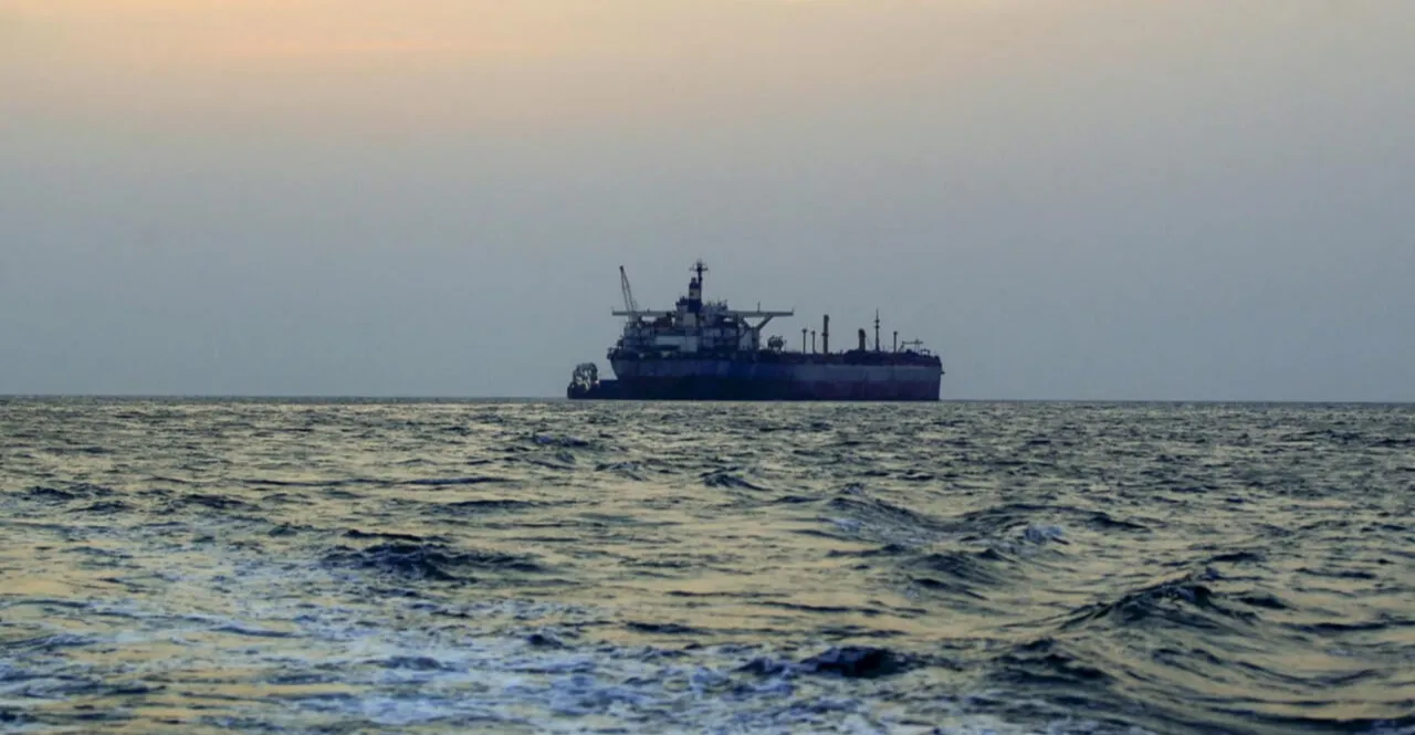 تەقەکردن لە کەشتییگ خوەرئاوای یەمەن