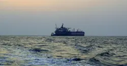 إطلاق نار على سفينة غرب اليمن