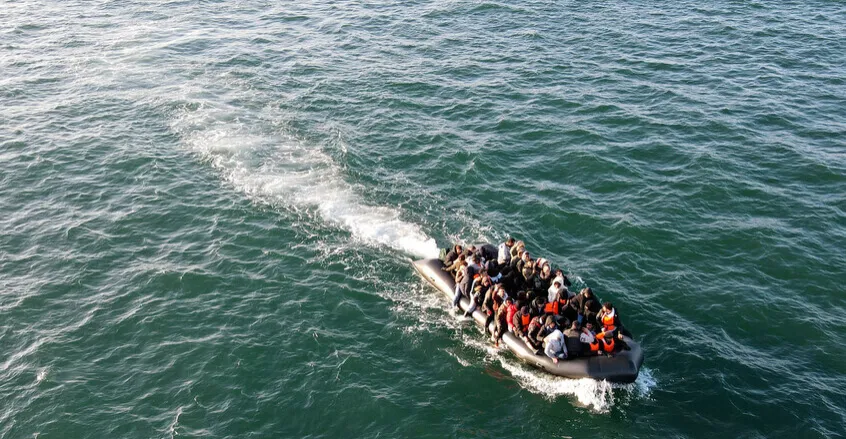 القضاء الفرنسي يحاكم عراقيين وسوداني بتهمة إغراق مهاجرين