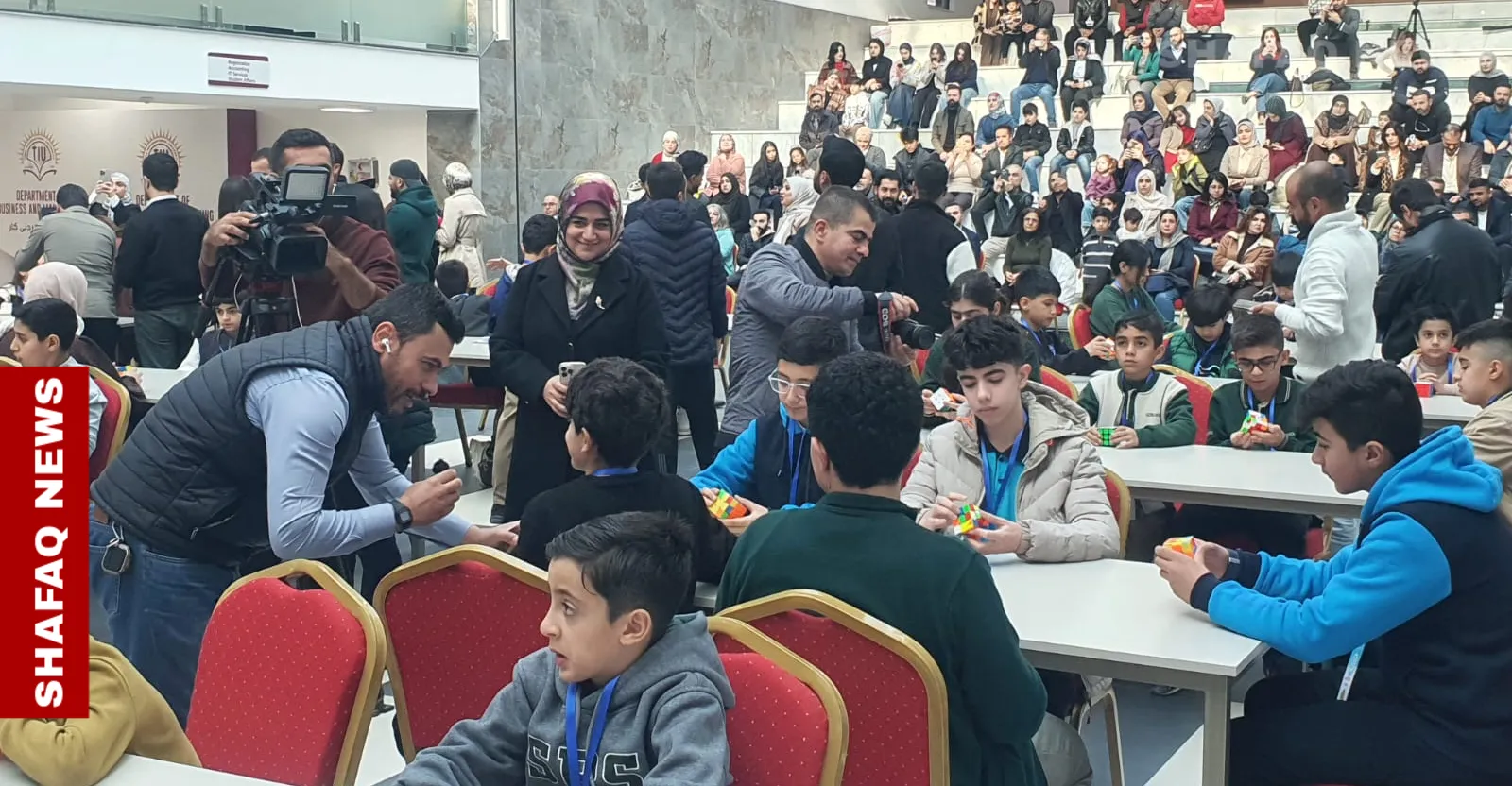 بمشاركة 150 طفلاً..السليمانية تحتضن أول بطولة عراقية لـ"الروبكس كيوب" (صور)