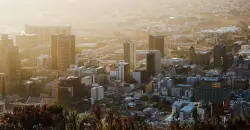 11 قتيلاً بينهم طفل بهجوم مسلح على فندق جنوب أفريقيا