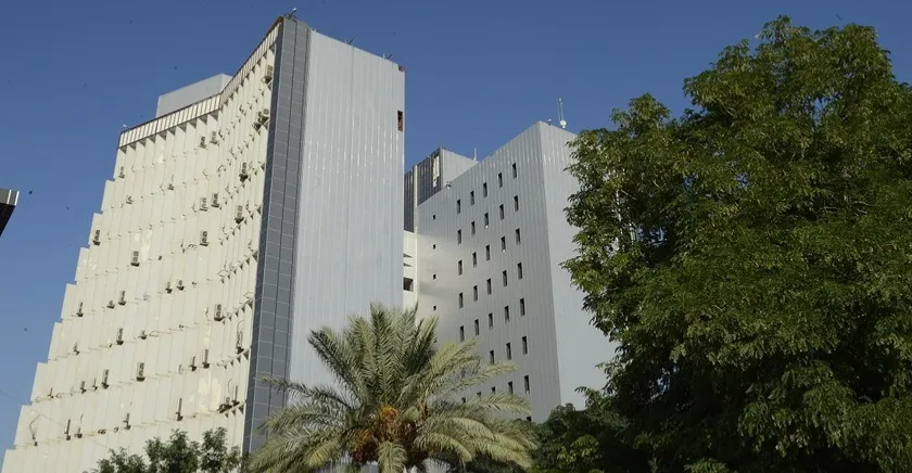 وزارة المالية: سقف الرواتب الفعلي 6 تريليون دينار شهرياً وجميعها مؤمنة