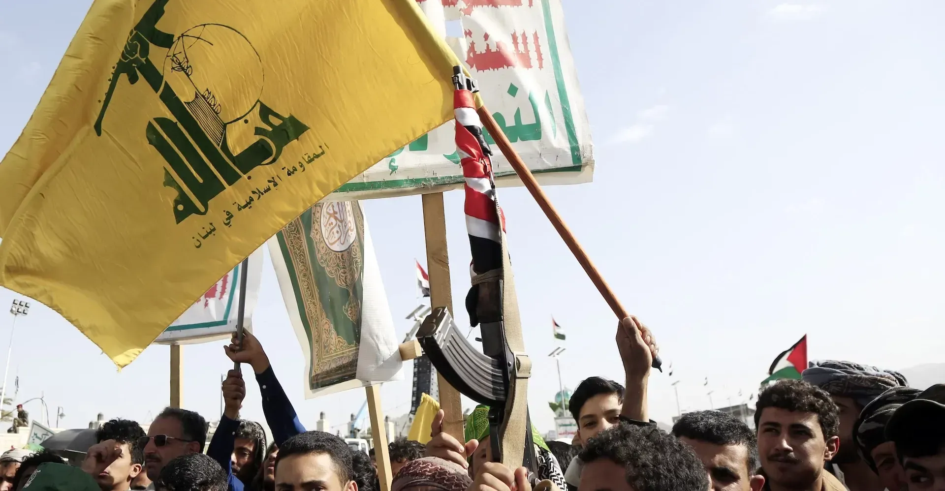 Iraq scraps Hezbollah, Houthis from terror listing