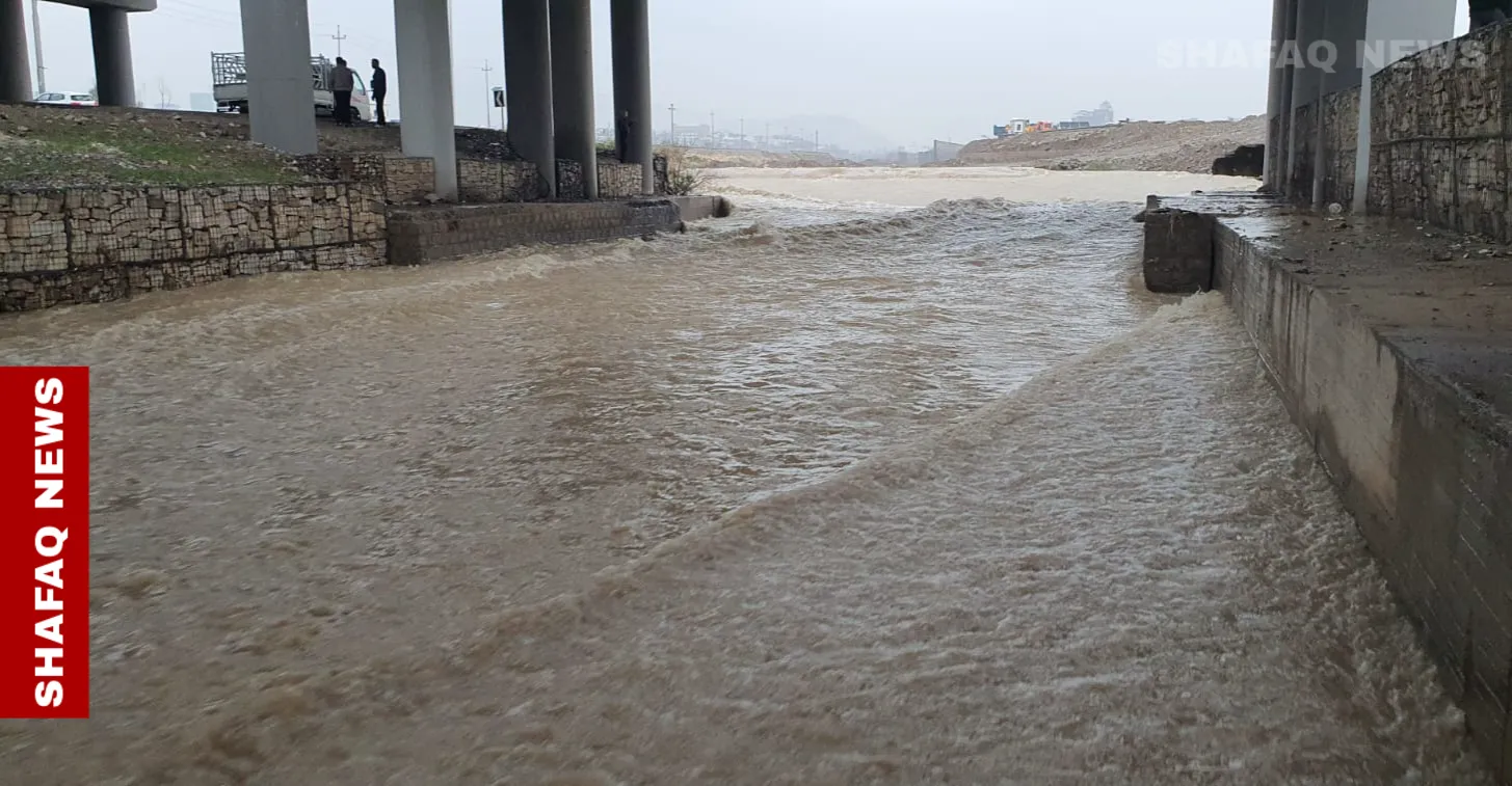 كركوك.. إنقاذ 7 عائلات حاصرتها السيول في ناحية ليلان