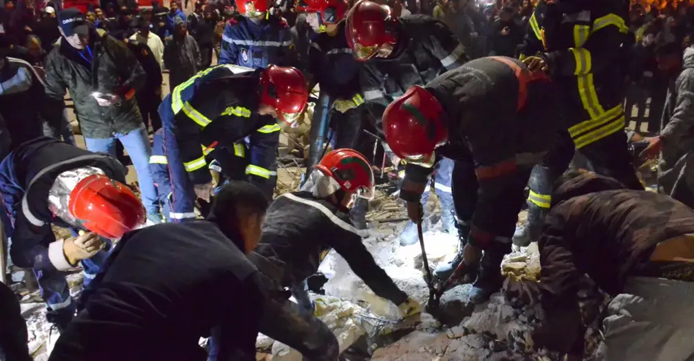 المغرب.. مصرع وإصابة 38 شخصاً بانهيار مبنيين في مدينة فاس