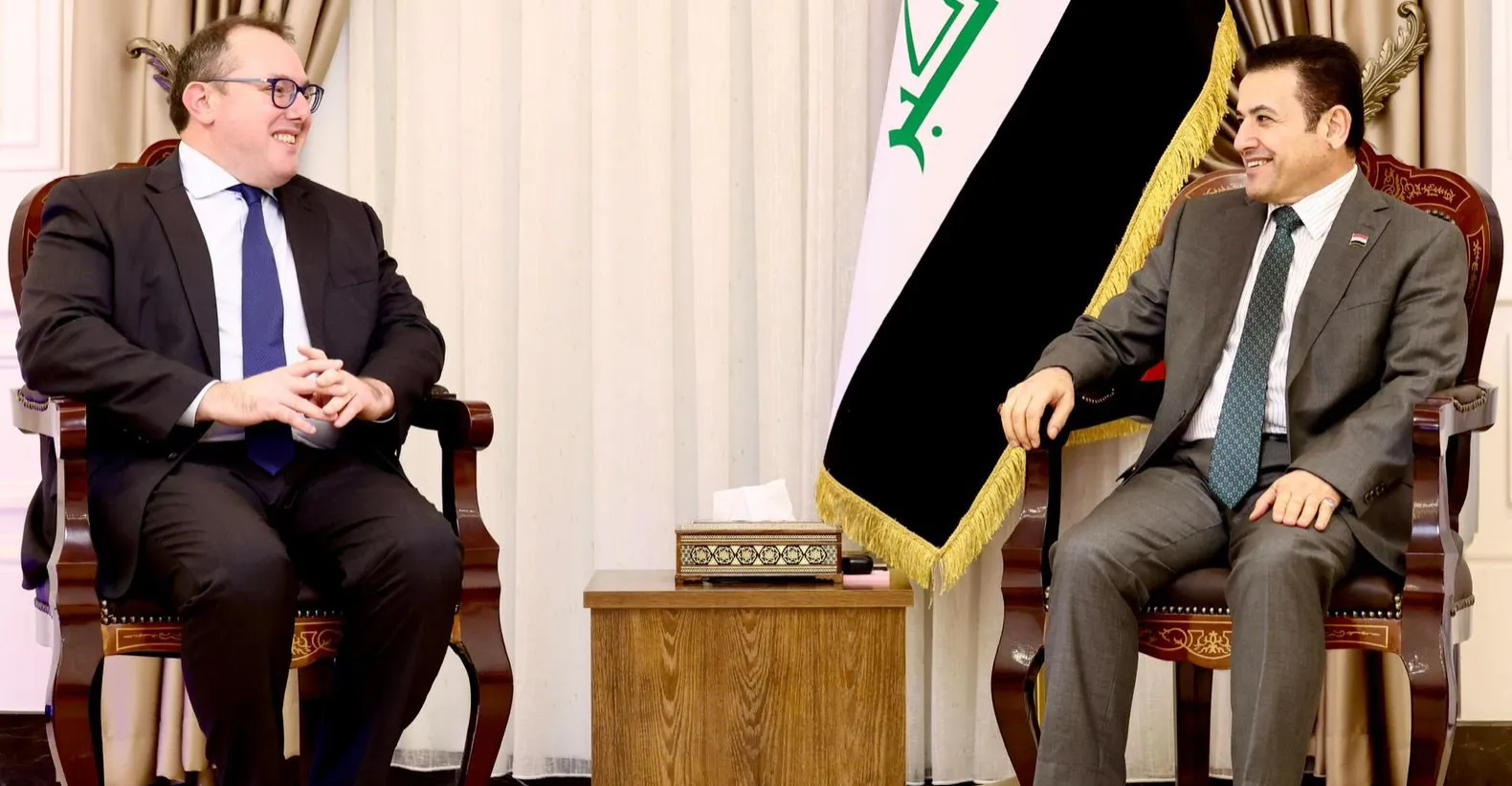 هاريس يبلغ الأعرجي‏ بضرورة حماية البنية التحتية من هجمات الميليشيات