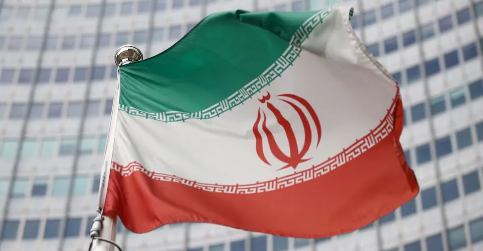 ‏ئیران دەسەی کەشتییگ بیانی وە توومەت قاچاخچێتی سزەمەنی لە کەنداو عومان دەسگیر کەێد