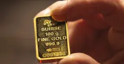 Gold holds firm on rising rate-cut bets