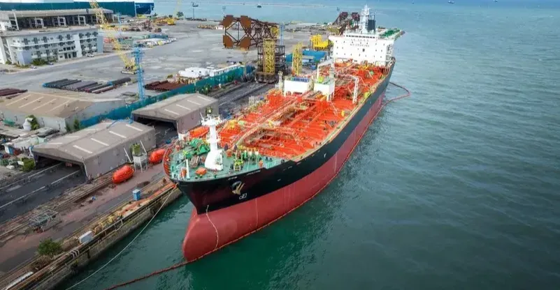 Oil tankers halt Venezuela shipments on fears of US capture