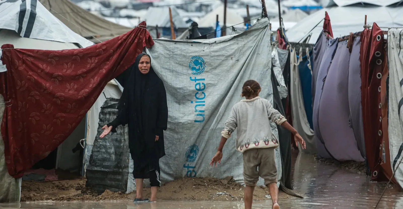 غزة.. 17 وفاة بينهم أطفال بسبب البرد القارس