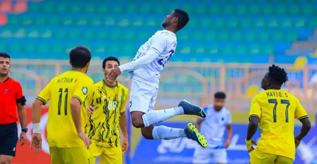 إحداها بسبب "إسعاف".. عقوبات بحق نادٍ ومدرب ولاعب في العراق