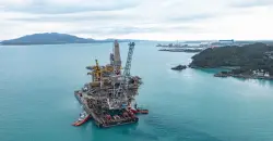 أسعار النفط ترتفع وسط تهديد بعقوبات اميركية على روسيا وحصار ناقلات فنزويلا