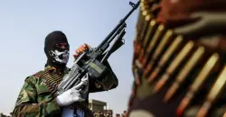 هزة عراقية على "زناد الفصائل".. من يكسر كلمة الحصر؟