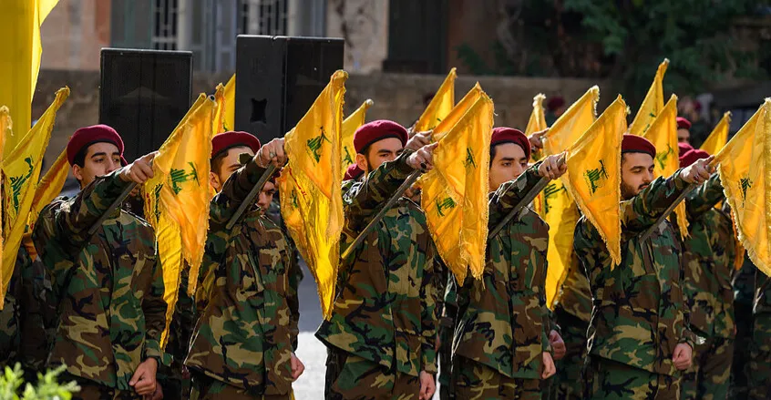 إعلام لبناني: مسؤولون في حزب الله يختلسون 9 ملايين دولار